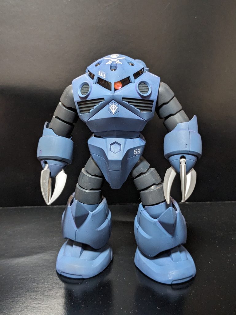 前から。ちょっとオラついてますね。