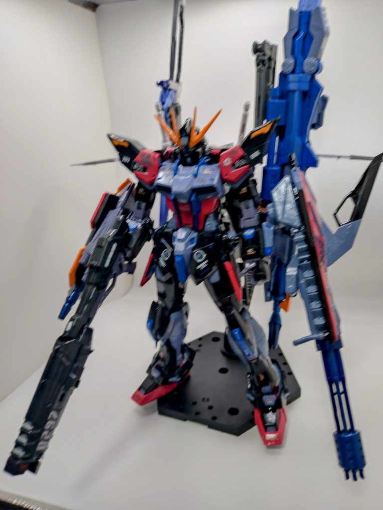 メインのカラーはティターンズカラー1を。