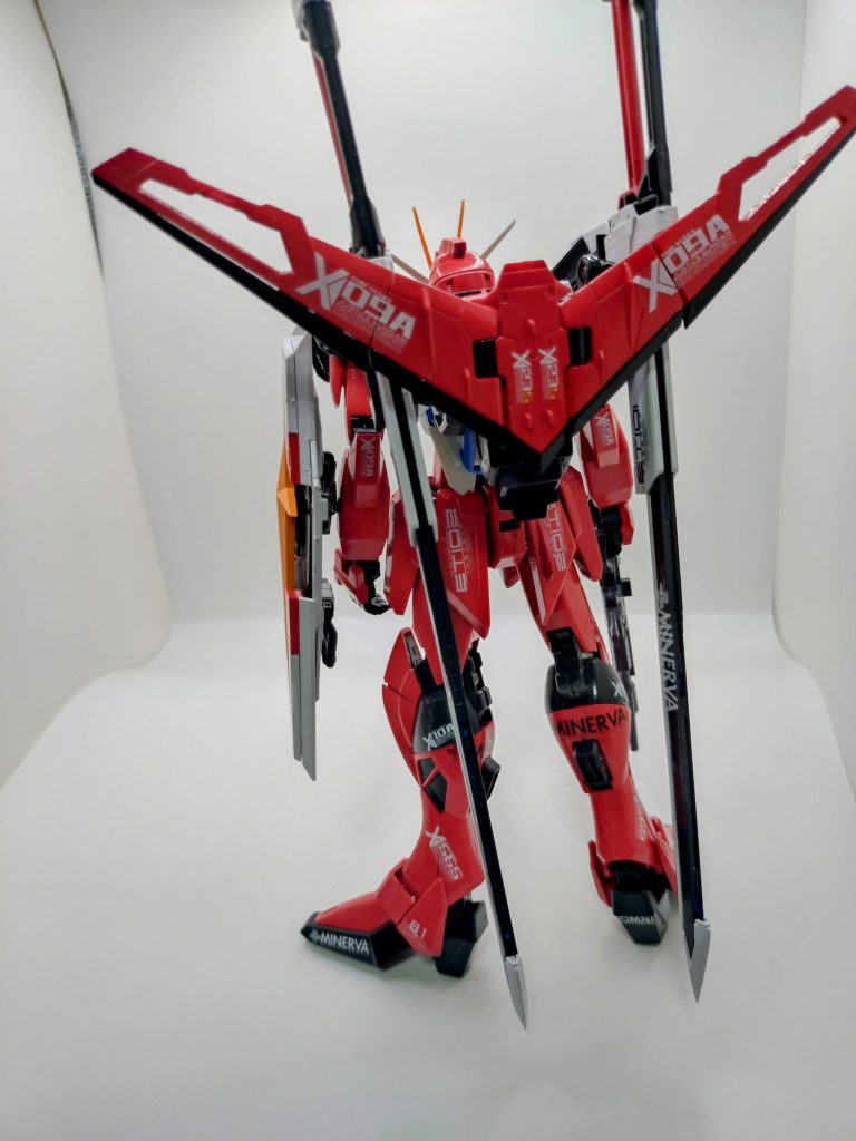 さすがにデカールは同じく出来ないので、他のデカールでオリジナルに。