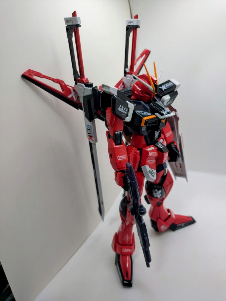 なので、代わりにフリマで購入した素組みのMGのソードインパルスを全塗装してSPEC2っぽく仕上げて(笑)