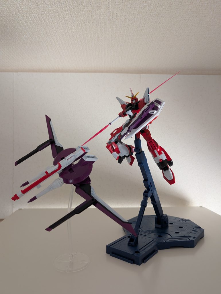 今回は人生初の設定付きの作品になります。粗探しでもしながら楽しんでいただけると幸いです。