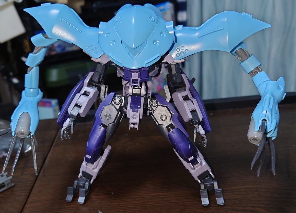 初期案。プロトゴウヨウにハイゴッグの装甲を被せただけの状態