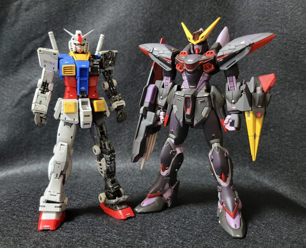 HGブリッツと2ショット!全長伸ばしたブリッツと同程度のサイズ。意外とRGガンダムが大きい…っていうか、HGブリッツが小さかったん?