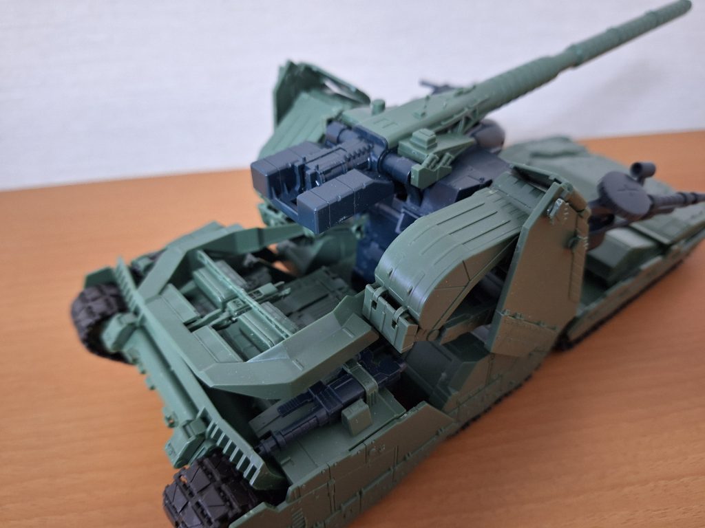 これから、色と装備をイジルつもりどす😠