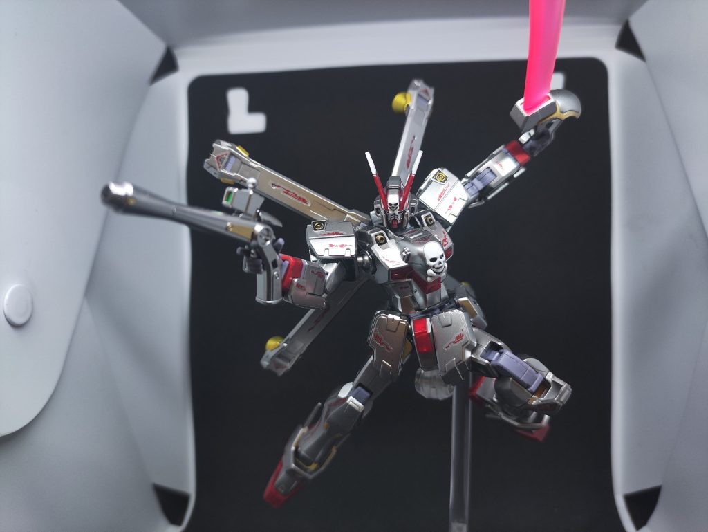 クロスボーンガンダムX0ちょい塗り✨–5枚目/制作者：@teddedvirukisu