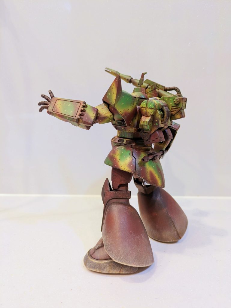 にしても、ゲルググ・キャノンに光と影の迷彩は似合いますよね😍