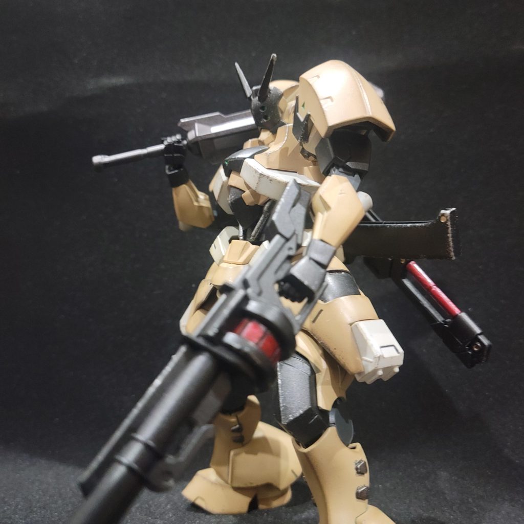 武装輪胴式グレネードランチャーヘビークラブ片刃式ブレード×2ナックルガード