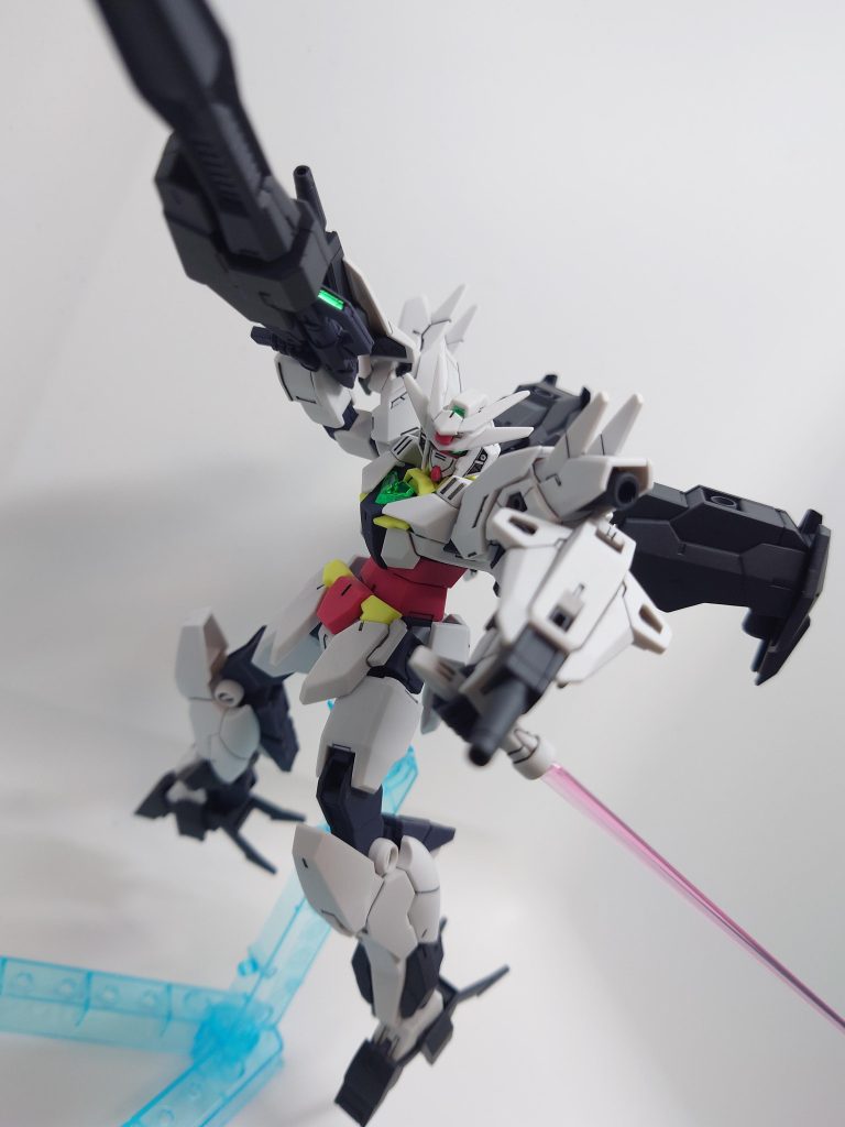 なかなかガンプラの出来もよく、コスパ良いガンプラだと思います。