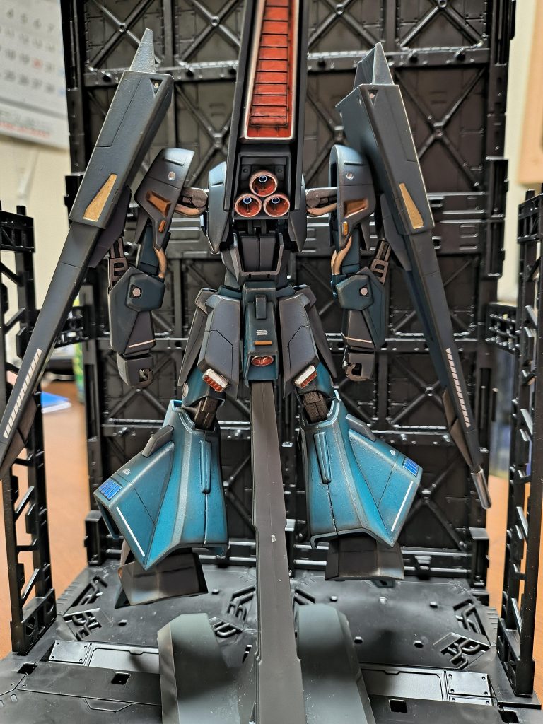 バックショットです。スラスターやプラ版などでディテールアップしました✨