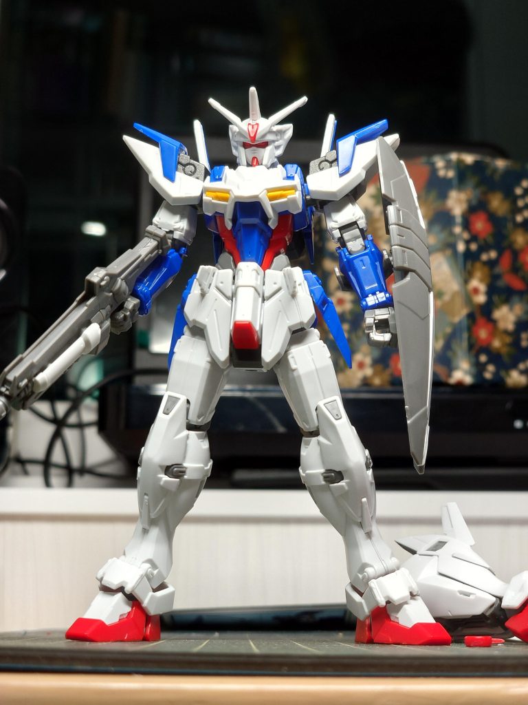 これはこれでかっこいいんですが、最近トリコロールじゃないのが好きなので。