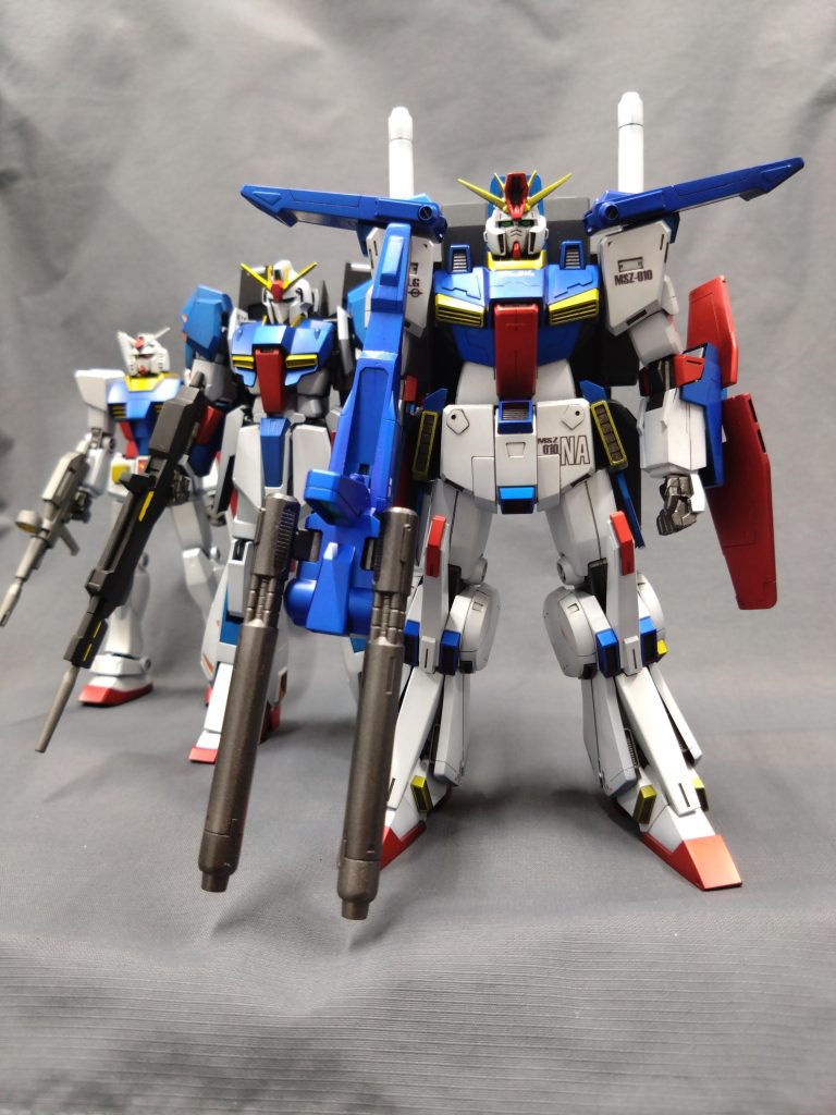 同じ塗装で3体揃ったので、並べました。