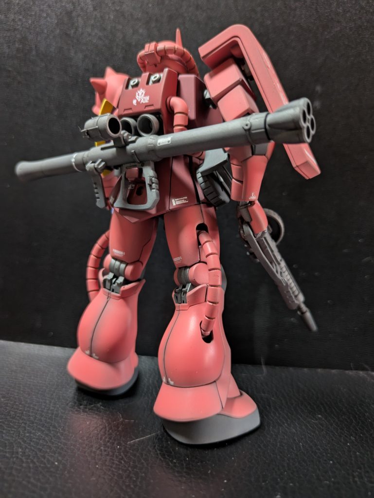 武器類も豊富でザク作ってるぞと満足感もすごいです。