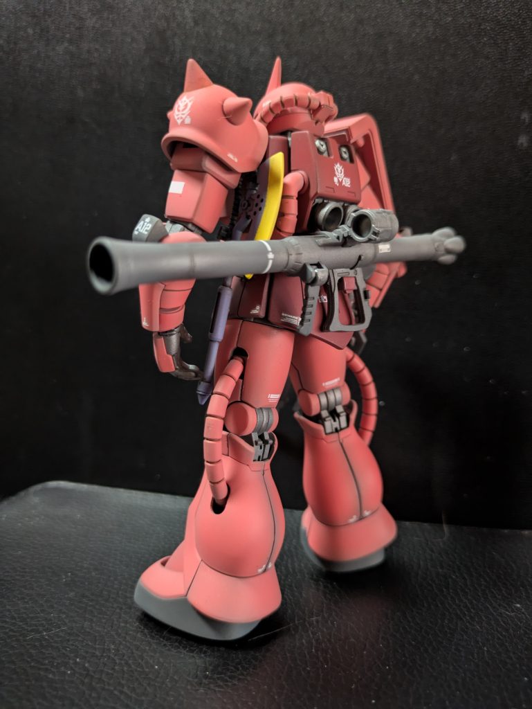 集中すれば24時間ですがちゃんと食事、睡眠とっているのでそれ以下の時間のはずです。バンダイさんの技術力はここまで来たんだと実感します。皆さんも是非ザクの日楽しんでください!