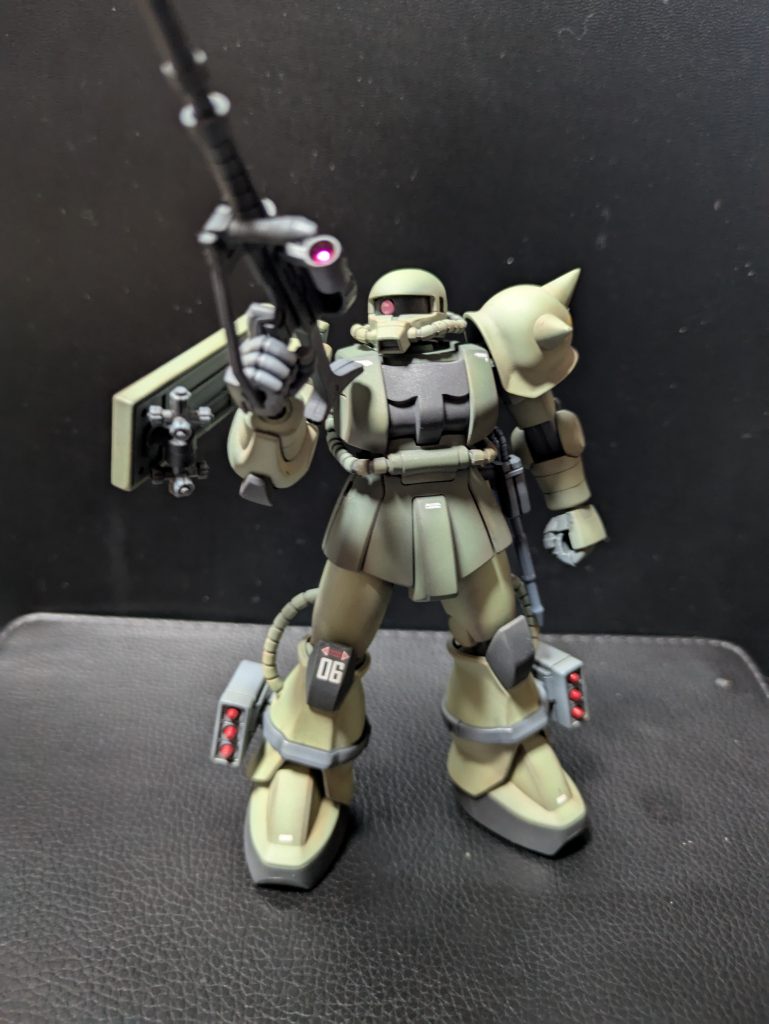 クラッカーのマウントが謎設定なのでシールド裏にもマウント作ってみました。