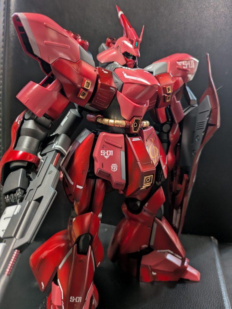 全体にグレーを追加してちょっとだけ最近のキットぽくしてみました。