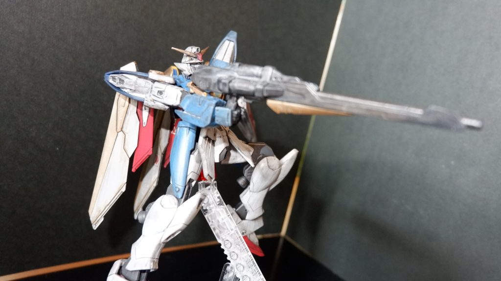 ライフルデカ過ぎだと思う、取り回し悪くて接近したらアウト！な気がする