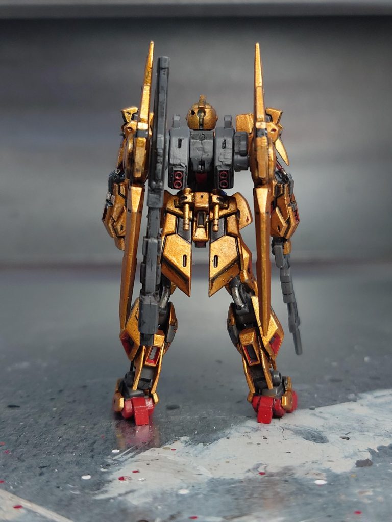 余りで調色したグレーが奇跡的にシタデルMECHANICUS STANDARD GREYとほぼ同じだったので、リタッチがしやすかったです。