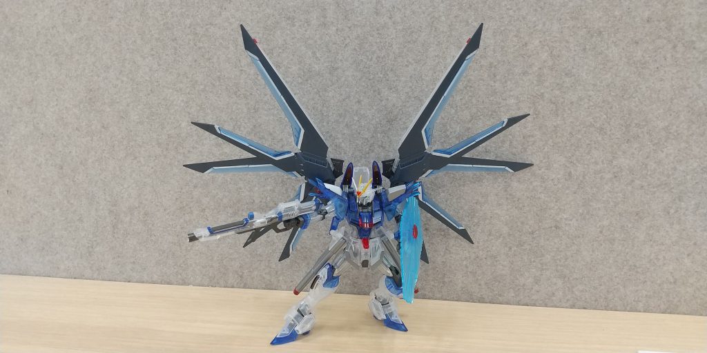 スタンドを用意出来て無かったので自立できる事が前提のSEED撃ちを表現してみました。