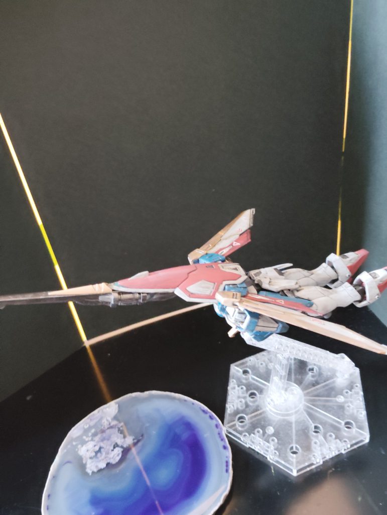 すぐに壊されて可哀想なウイングガンダムである。