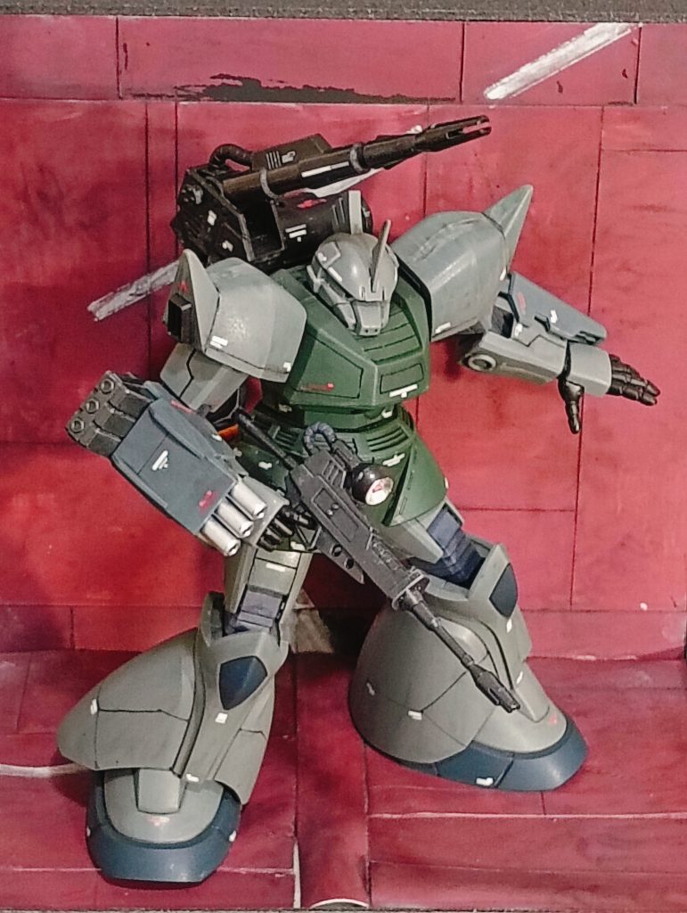 本艦はこれよりア・バオア・クーを脱出する！動ける機体は直掩に当たれ！戦闘空域離脱まで気を抜くなよ！