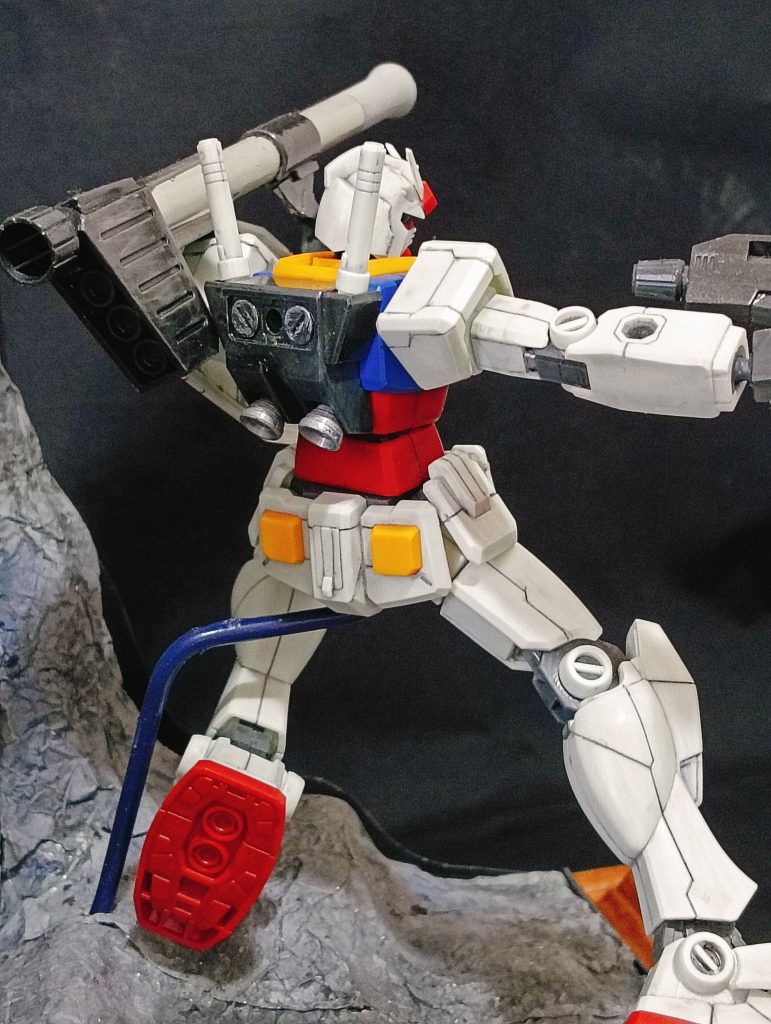 足裏とか何もしてないですね、見えないからいいや！で済ませたと思いますそれにしてもよく動く、どんなポーズでもとれる　こいつ動くぞ！