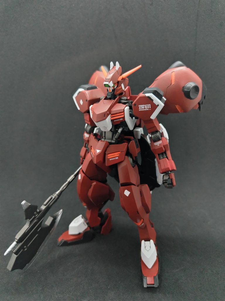 ブラッドレッドを基調に、細かい所は水性筆塗り。