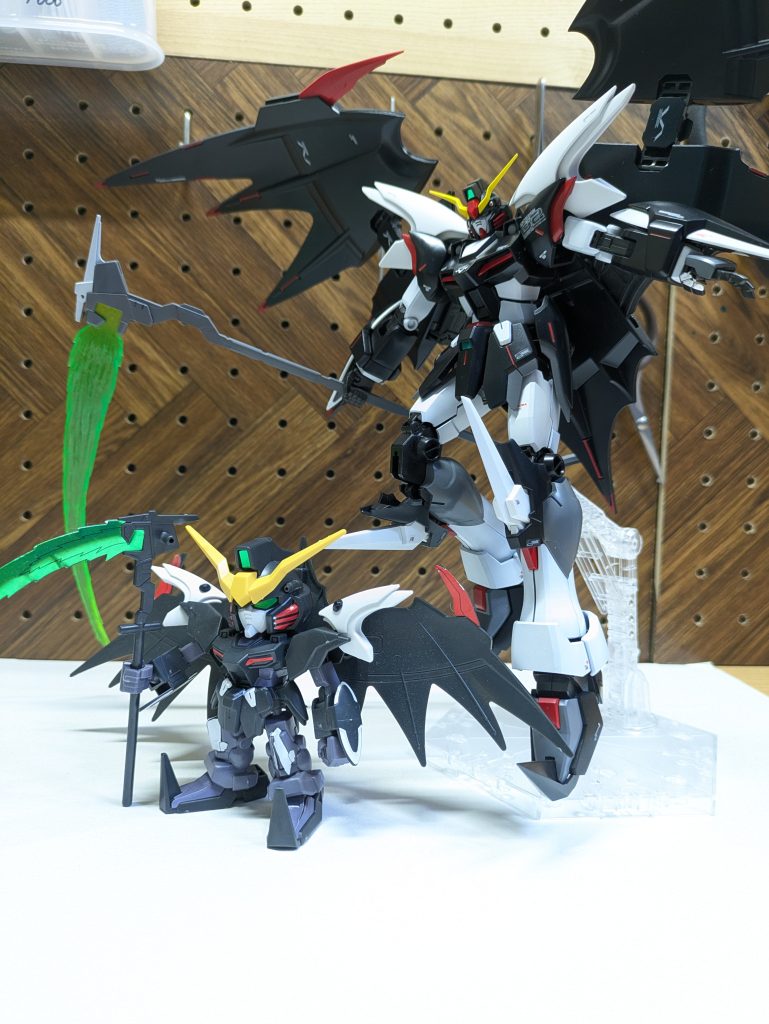 娘（小5）の作ったデスサイズと❤肩のラインストーンがポイントらしいです