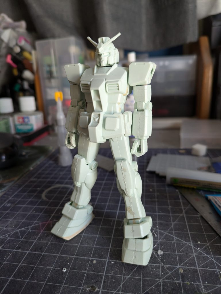 写真を撮り忘れたのですが首元にもボールジョイントを仕込みそれぞれの処理が終わったので一旦仮組み。理想にかなり近づきました。