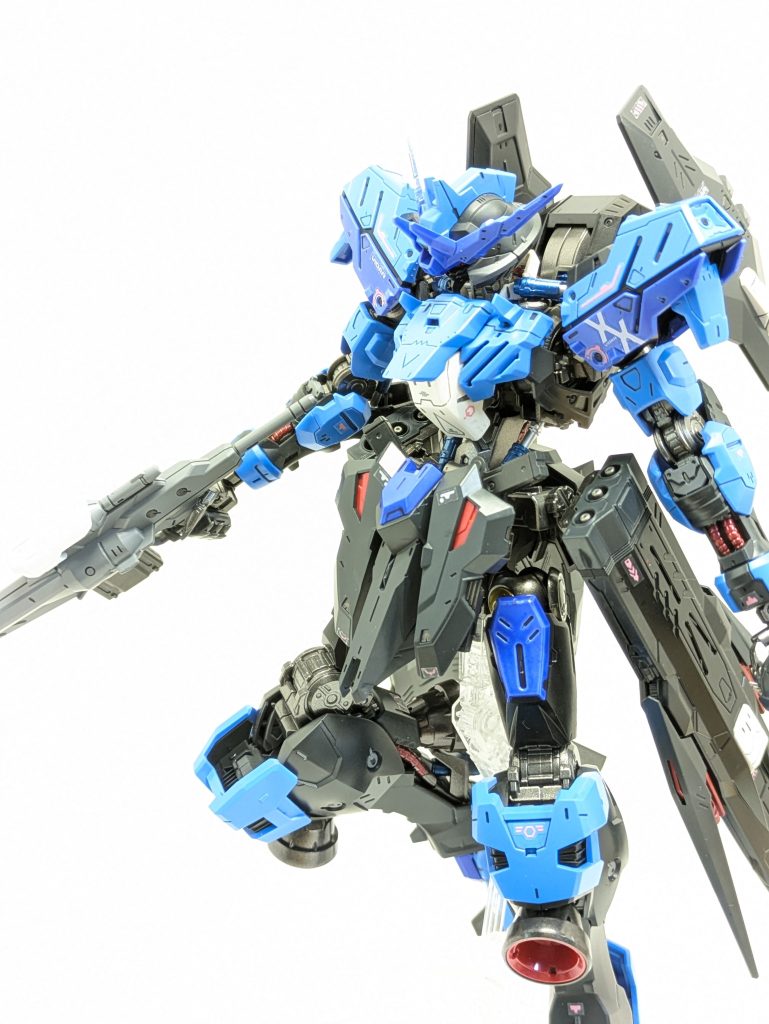 勝つ為ではなく、棚に飾って愛でる為に作っているのでそこまで稼働が欲しい訳ではないので全然OKです(gandam-hand2)塗装さえ剥がれなければね