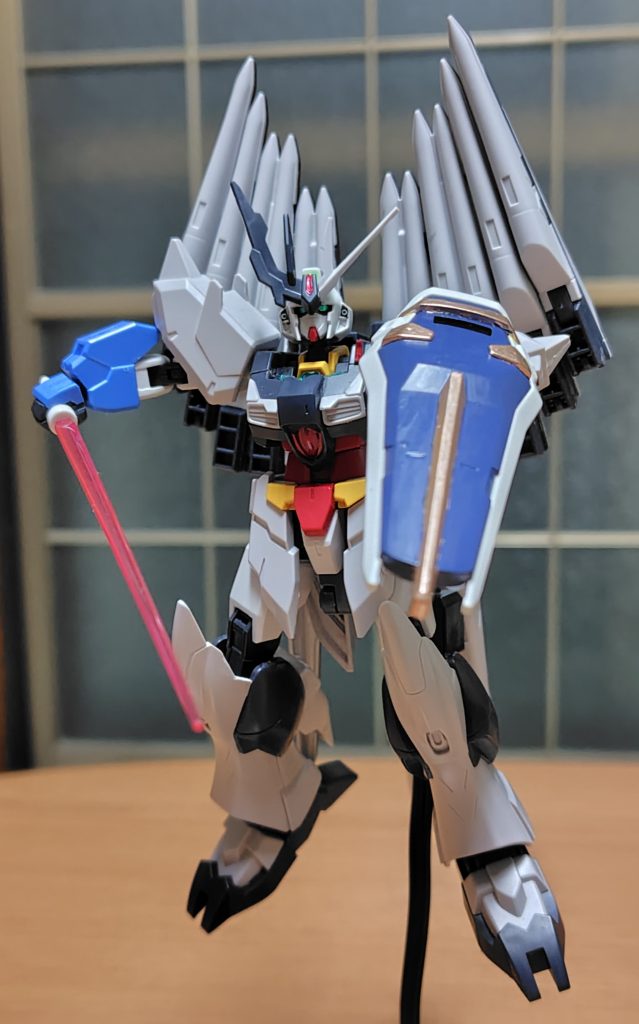 ビームサーベルはアルスコアガンダムじゃない故コアガンダム基本装備の物を抜刀。