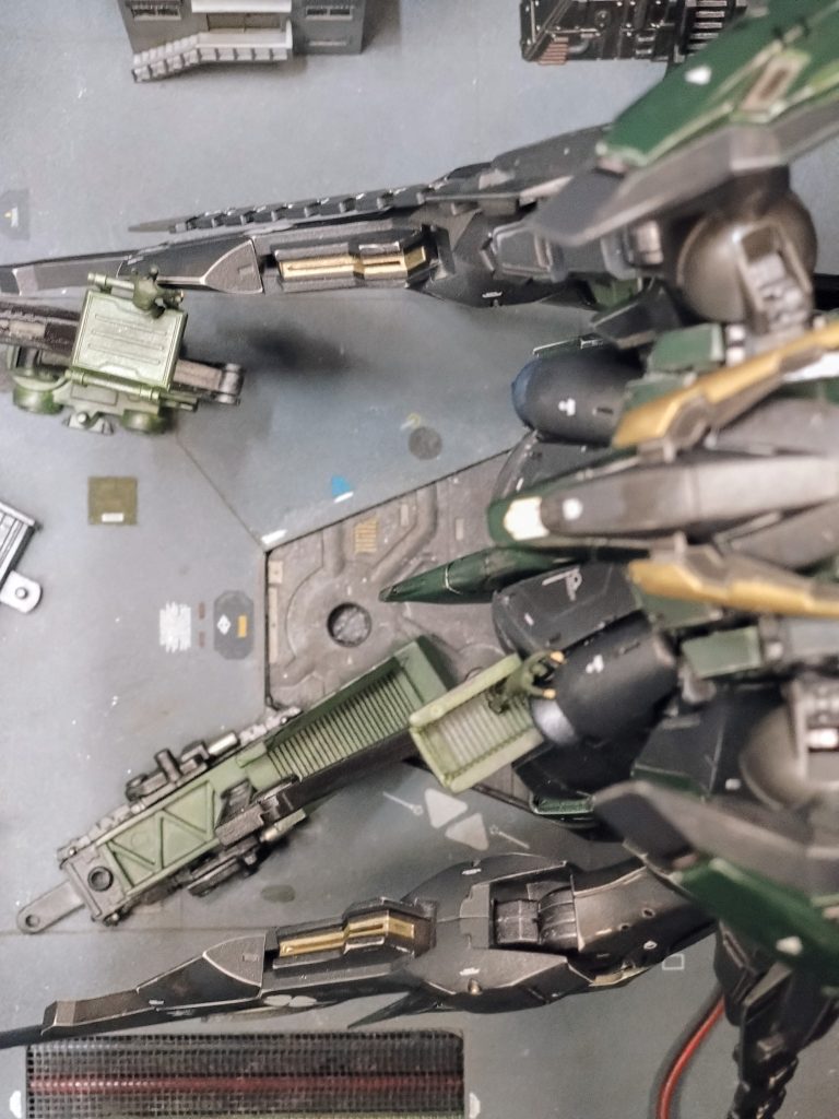 真上からだけど雰囲気良かったので採用。