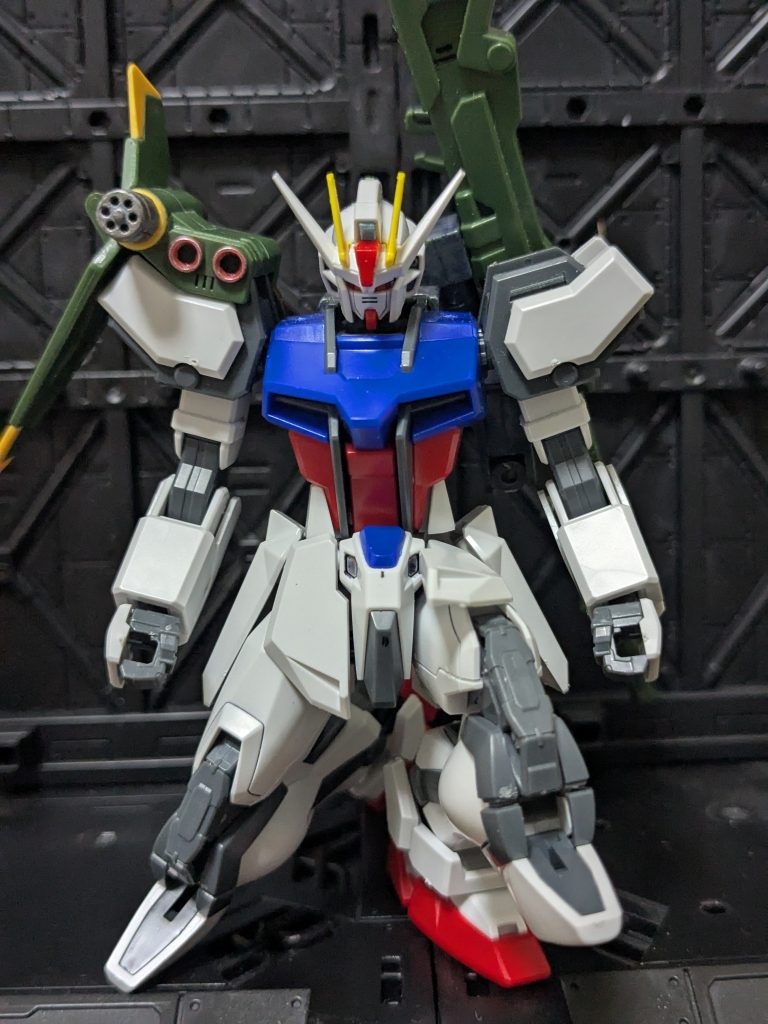 ランチャー初登場時のポーズ