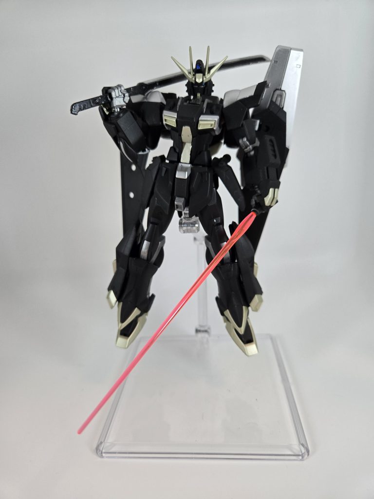 本体にはビームサーベルを2基装備している。