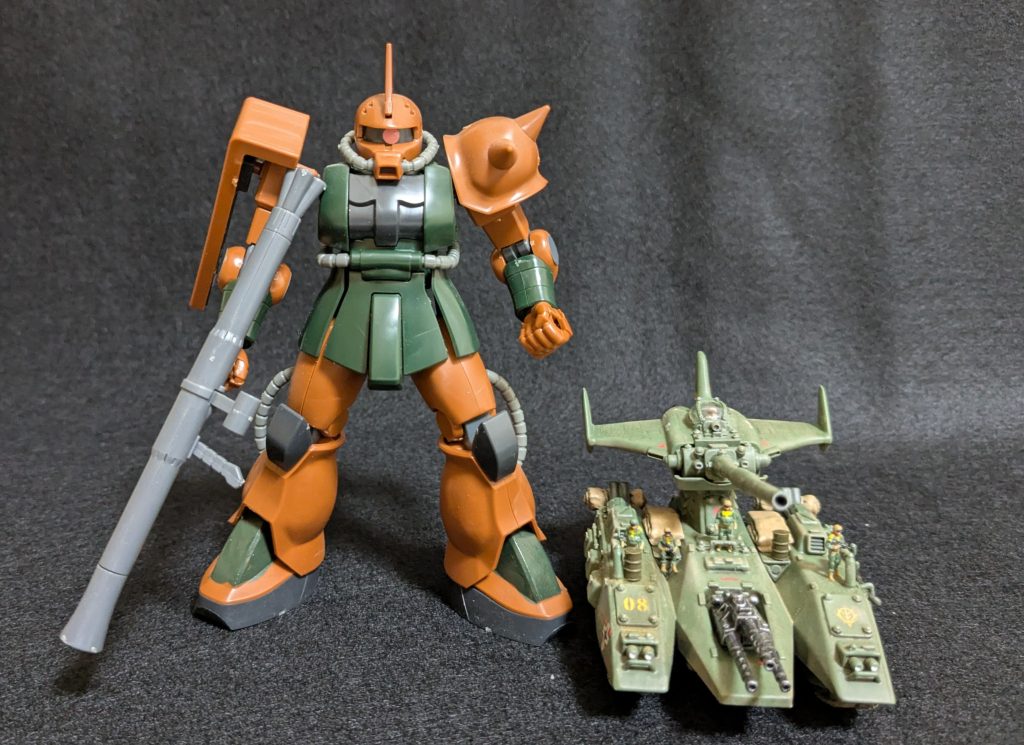 パチ組中古で買ったガルマ専用ザクIIとの一コマ