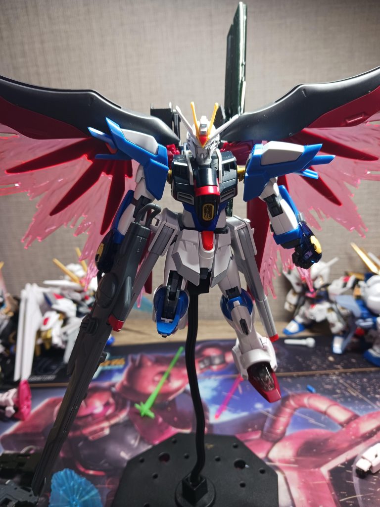 高速移動や、最大出力にした際、光の翼が展開される