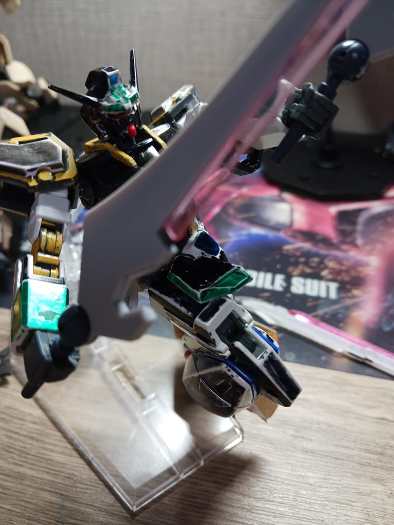 武装は、ビームショーテルと、ロングショーテルである。遠距離武装は付いていない