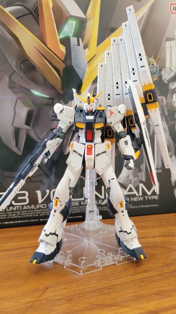 νガンダムって足長いんですね。