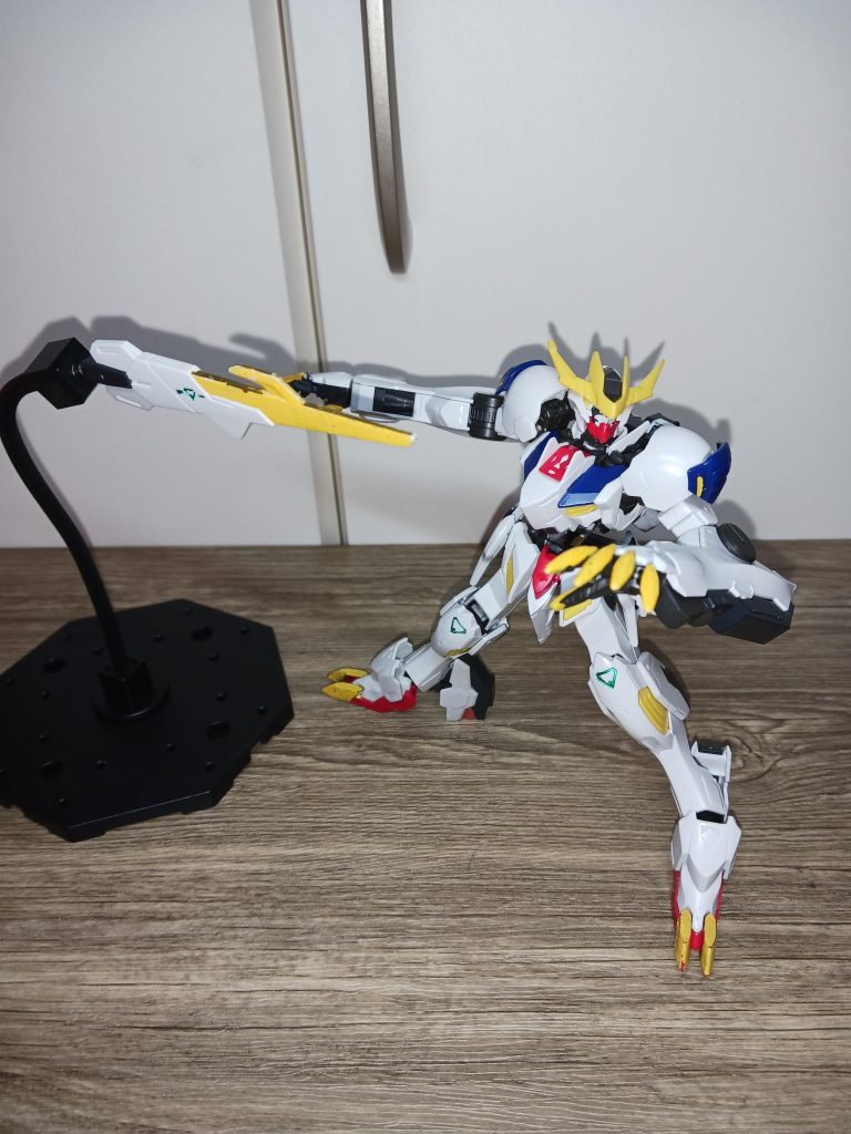 塗装は、僕なりでは頑張りました。この辺りからつまようじで細かいところ塗装してますね😂今回は以上です。ご覧いただきありがとうございましたm(_ _)mフォローも忘れずに