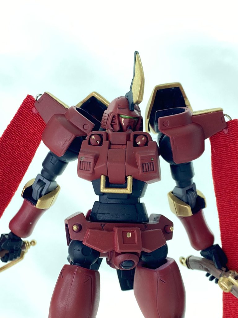 股関節ボールジョイントから軸接続 + 太腿のロール軸に変更デザイン的に脚を前に出せないので、腰部装甲を削って可動域を広げました。