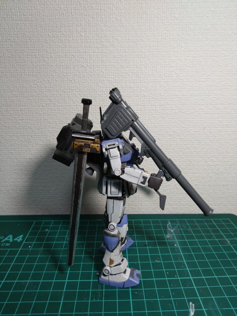 近接武器は敢えての実体剣で。なぜならでっかい武器こそ漢の浪漫だから!!(生存率とか効率とか、ここには関係ないw)