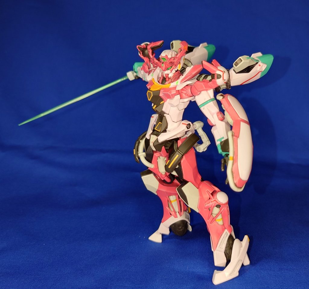 特典資料集のマチュのノーマルスーツの感じで塗りたくなって、やってみましたwトランザムハイライトレッドと混色ピンクホワイト(ストライクルージュっぽく)に混色ライトグリーン