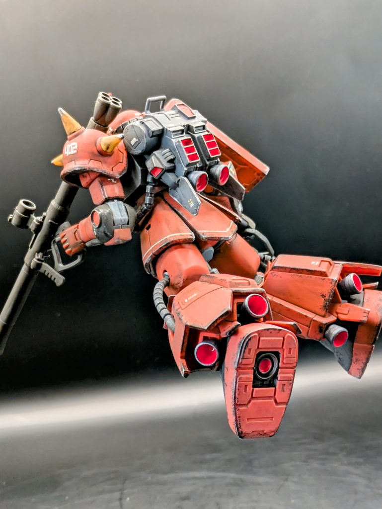 勉強不足でトップコート吹かずウォッシング。そこら中にバッキバキとエナメル割れが…💧