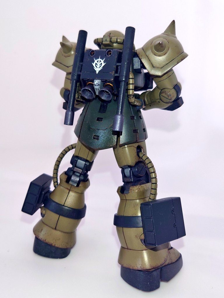 プラ板＆パイプで作ったラケーテンガルデンを取り付けた以外は軽くスジボリ追加して市販のディテールアップパーツをそれっぽく貼り付けただけのお手軽仕上げですw