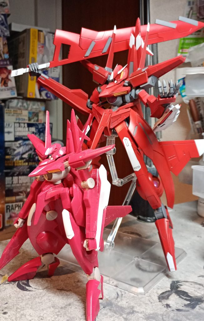 1/144とのサイズ差実は22mの設定なのでかなり大型機体1/100化するとさらに大型に写真では伝わりにくいですがかなり大型機体です