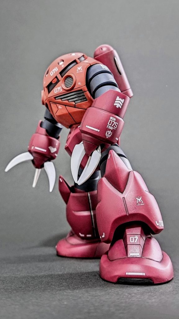 完成前。コックピットを塗装するか迷った一枚…。