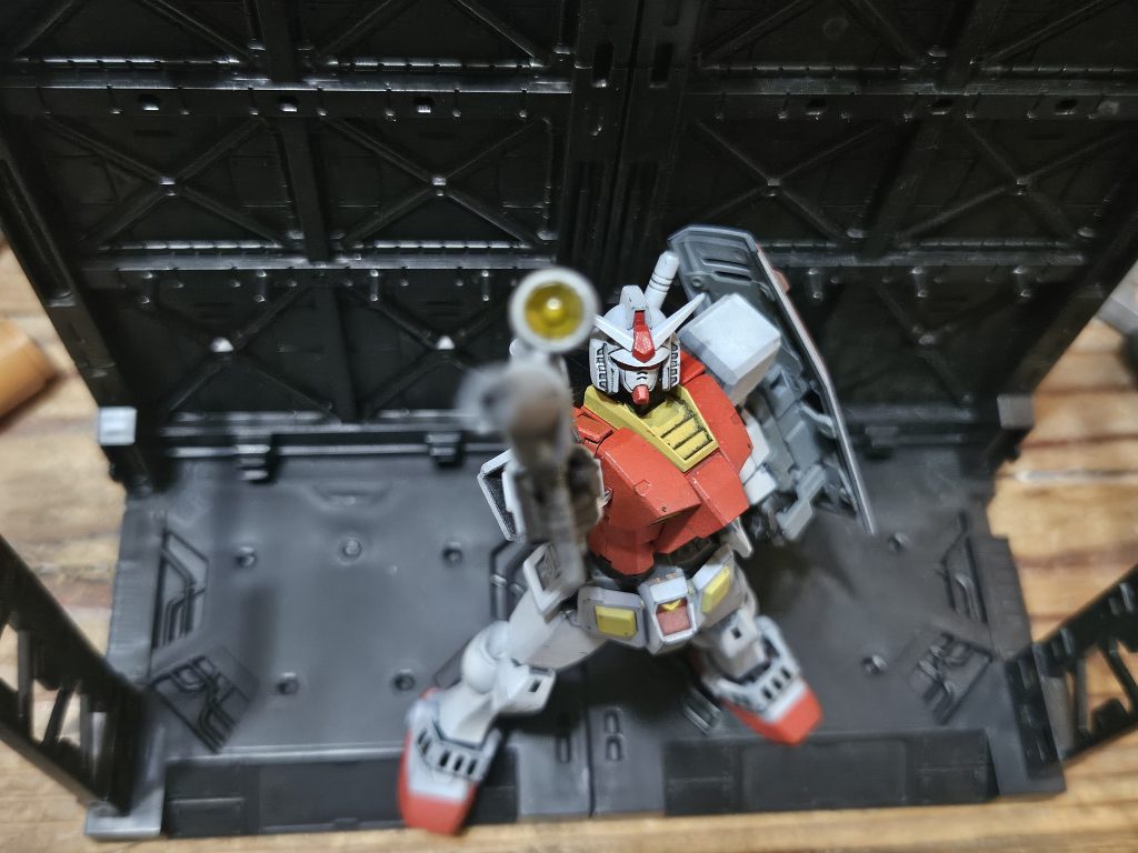 2Pガンダム–2枚目/制作者：来部キトキ