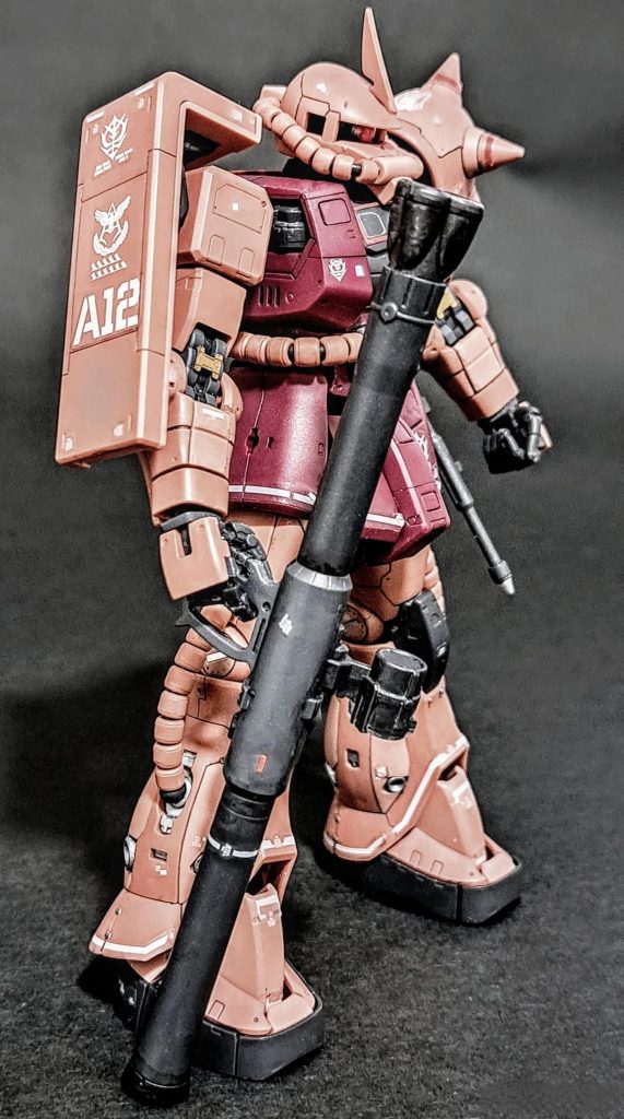 バズーカ持つ時に大事な小さな手のひらのアレがポッキリでフニャリ