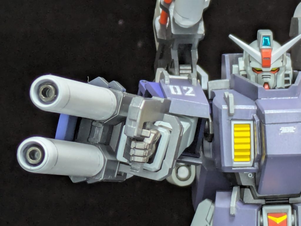 武装はフルアーマーガンダムをベースに堅実に仕立ててあり、戦闘能力はもちろんながらコスト面も考慮。