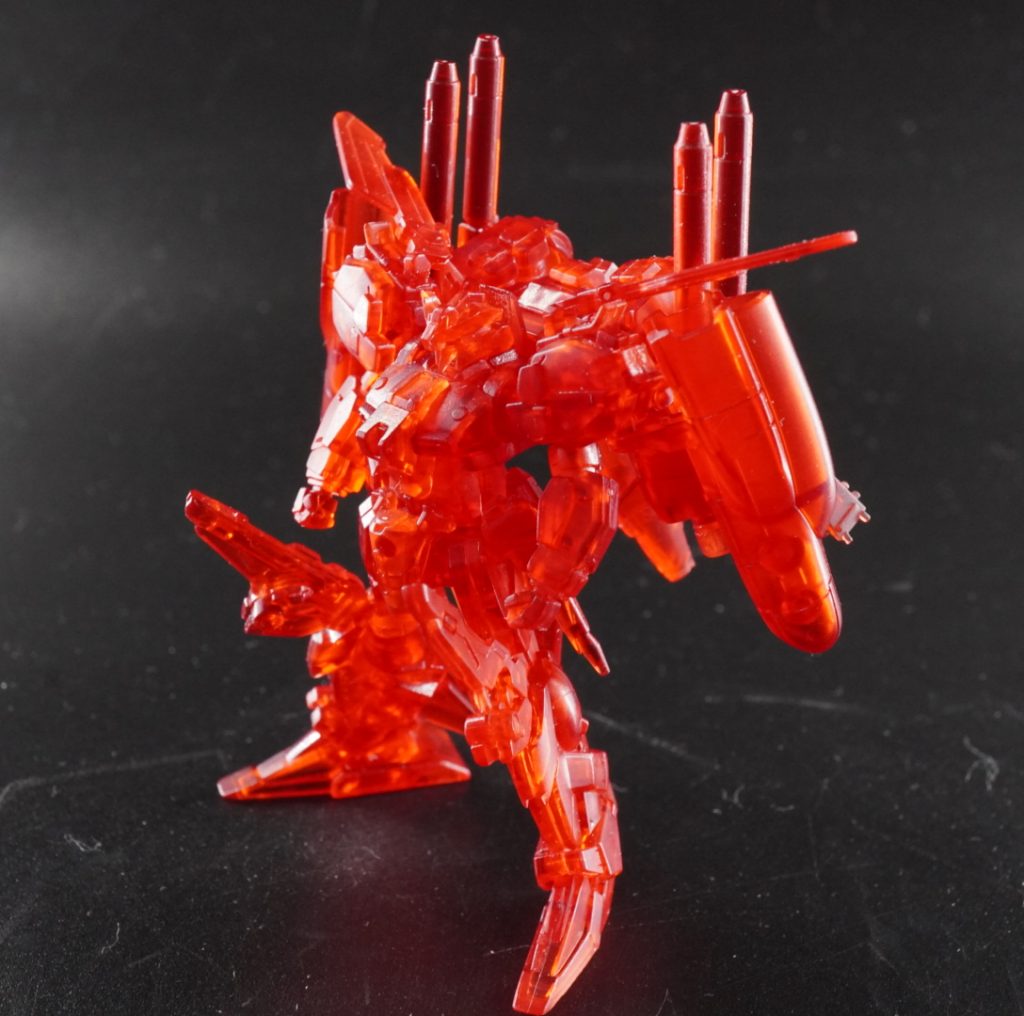 ゲート跡は、ガラスヤスリで処理。できる限り、白化を抑えました。