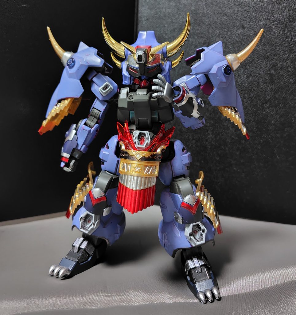 武者砕虎魔亜屈にはオプションとして、闇一族の仮面が付いてますので、これを利用することで特殊形態のキーパーツにします。